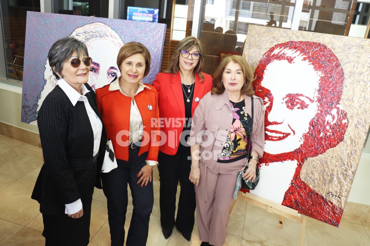 La Legislatura conmemoro los Derechos Politicos de la Mujer con una muestra en homenaje a Evita 15 - 1