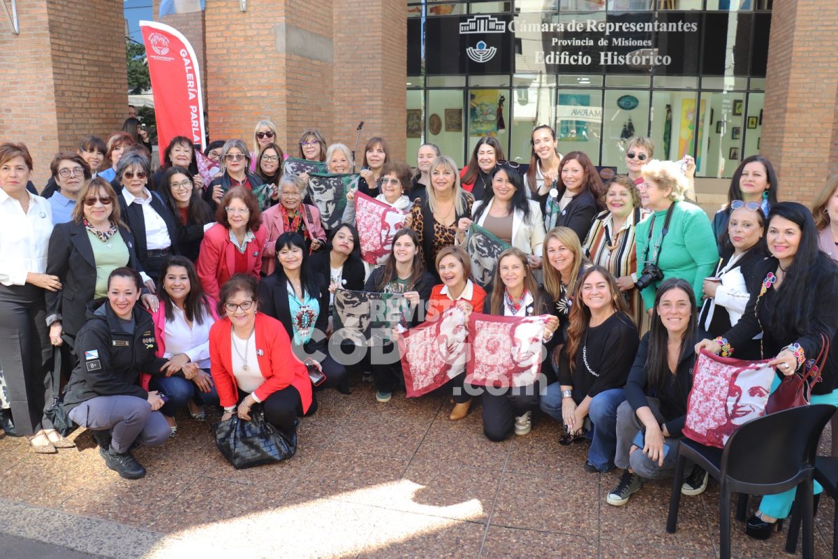 La Legislatura conmemoró los Derechos Políticos de la Mujer con una muestra en homenaje a Evita