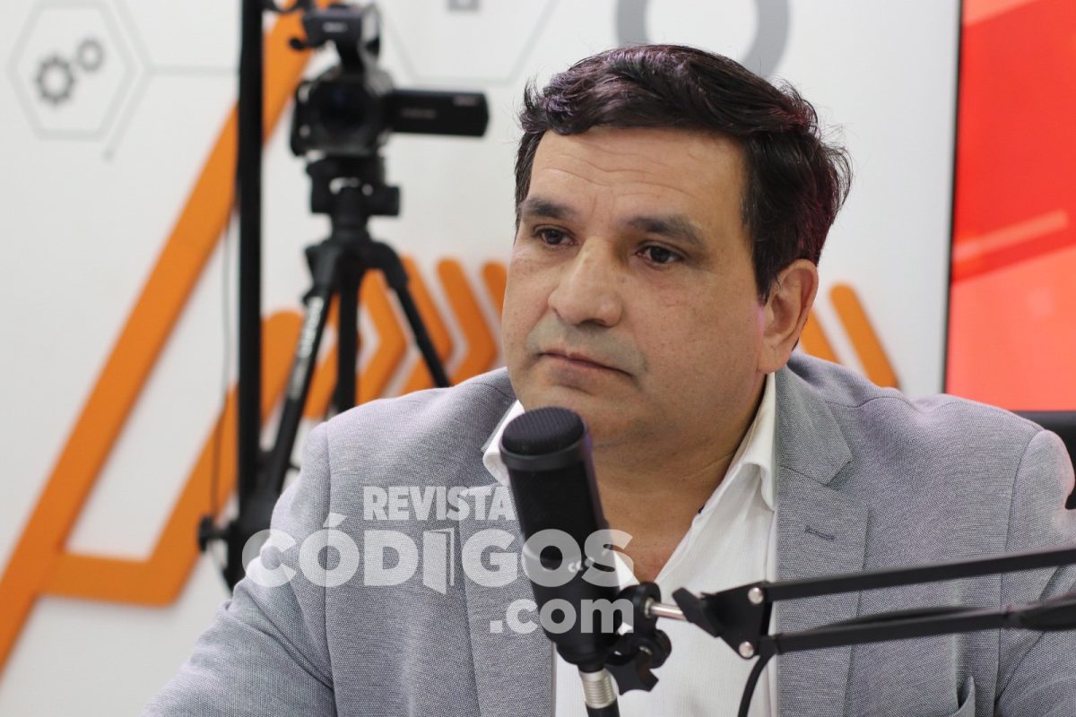 Roberto Padilla y Luis Bogado pasaron por el Streaming de Códigos 5 10 - Roberto Padilla y Luis Bogado pasaron por el Streaming de Codigos 7 - 9