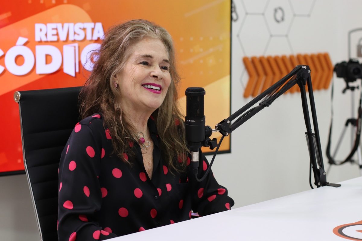 Rossana Pía Venchiarutti pasó por el streaming de Códigos 4 8 - Rossana Pia Venchiarutti paso por el streaming de Codigos 4 - 7