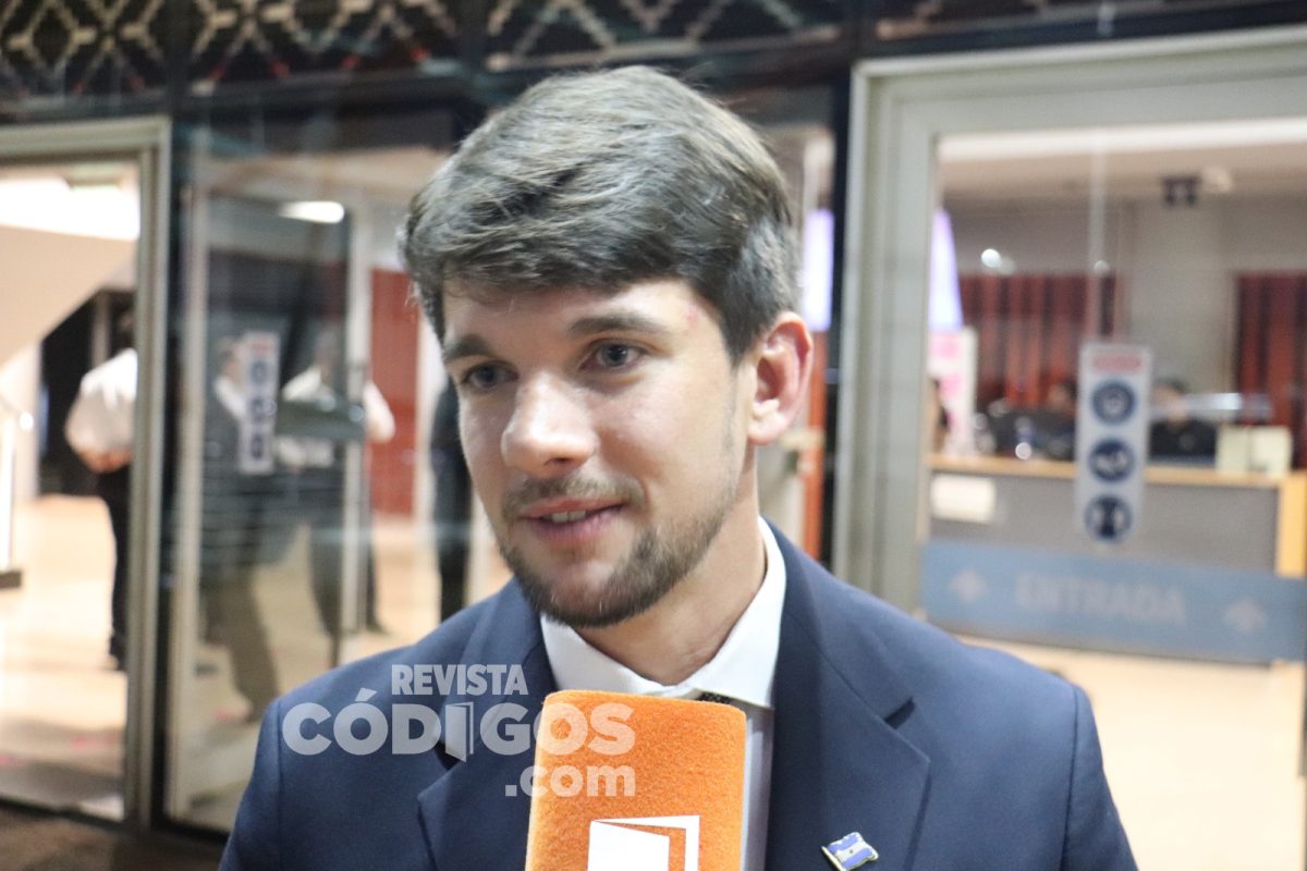 Spinelli: “Hay que estar más unidos, tirando para el mismo lado, para que la provincia siga creciendo”