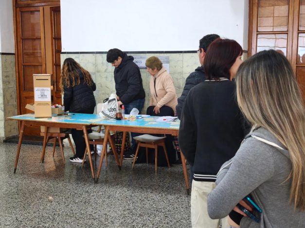 Un canal filtró en vivo un boca de urna de las elecciones bonaerenses
