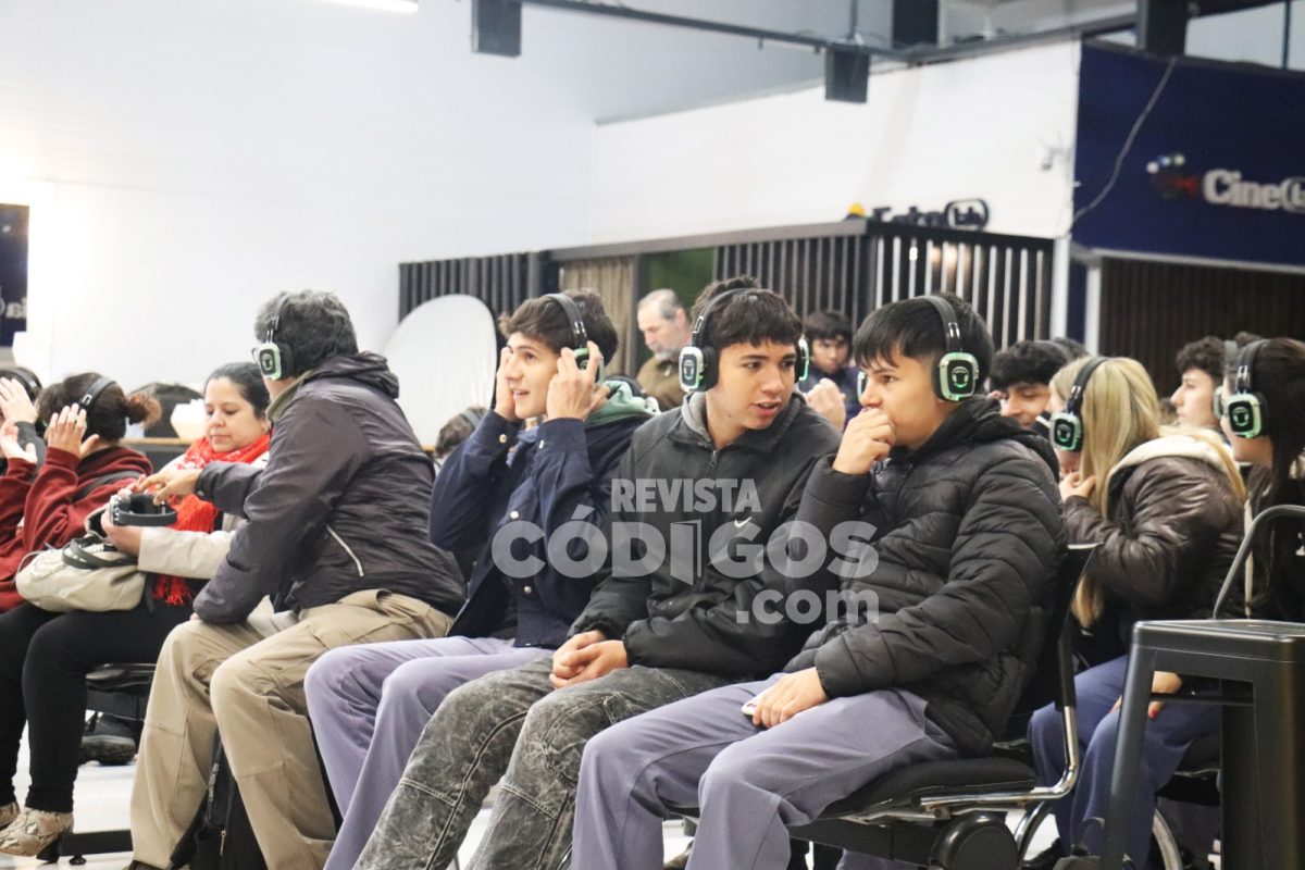 La Semana de la Industria cerró con más de 300 estudiantes en el PIIP de Posadas 8 16 - WhatsApp Image 2025 09 05 at 12.15.25 2 - 15