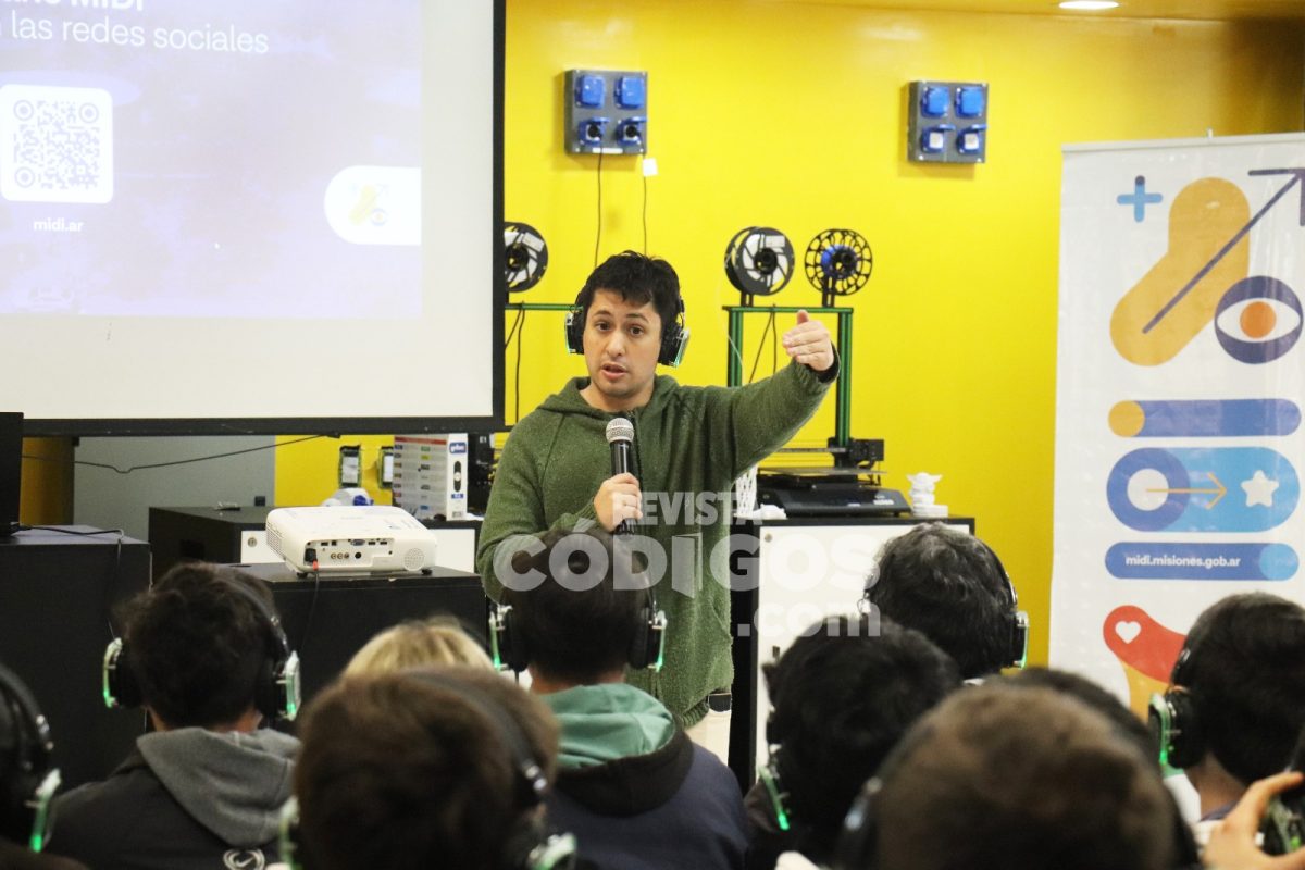 La Semana de la Industria cerró con más de 300 estudiantes en el PIIP de Posadas 10 20 - WhatsApp Image 2025 09 05 at 12.15.25 - 19