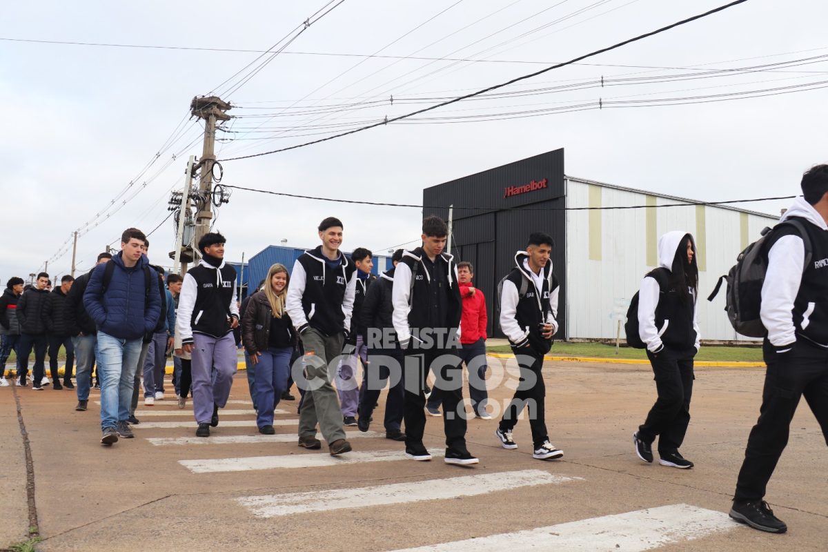 La Semana de la Industria cerró con más de 300 estudiantes en el PIIP de Posadas 7 14 - WhatsApp Image 2025 09 05 at 12.15.26 - 13