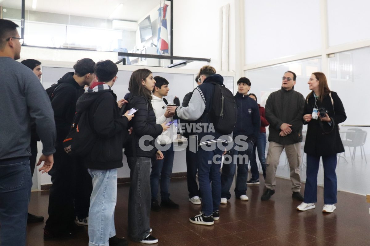 La Semana de la Industria cerró con más de 300 estudiantes en el PIIP de Posadas 2 4 - WhatsApp Image 2025 09 05 at 12.15.29 - 3