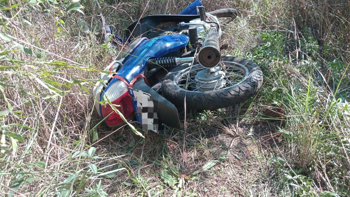 Mártires: dos personas terminaron heridas tras despiste de motocicleta