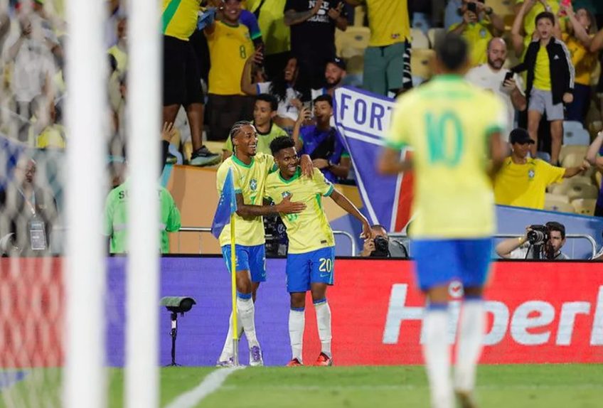 Brasil goleó 3-0 a Chile y escaló hasta la segunda posición en las Eliminatorias
