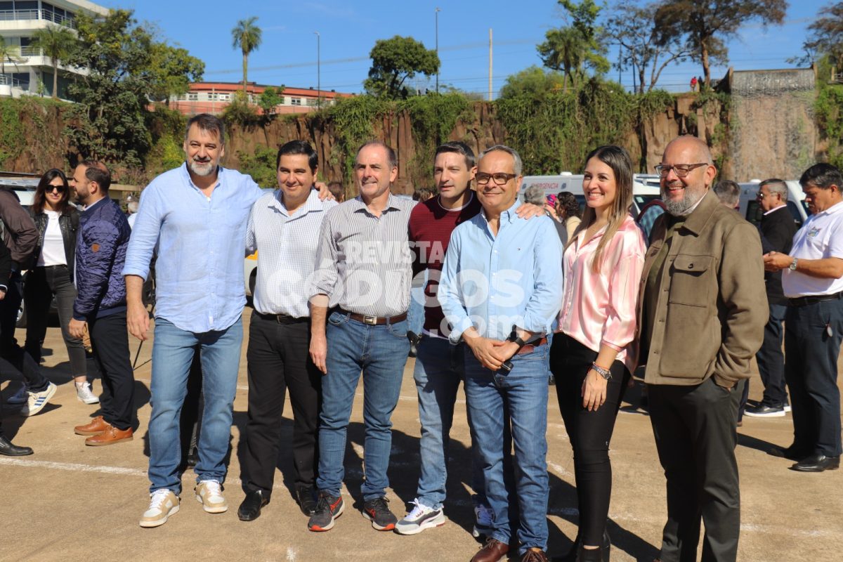 entrega de ambulancias 12 1 - 25
