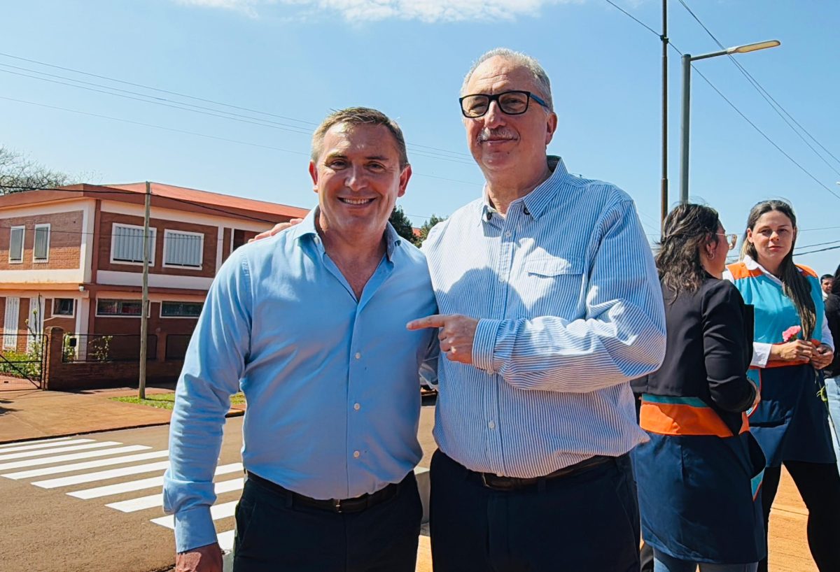 La 39° Fiesta Provincial del Docente comenzó en Campo Grande con un emotivo homenaje a los educadores 12 24 - fiesta docente campo grande 12 - 23