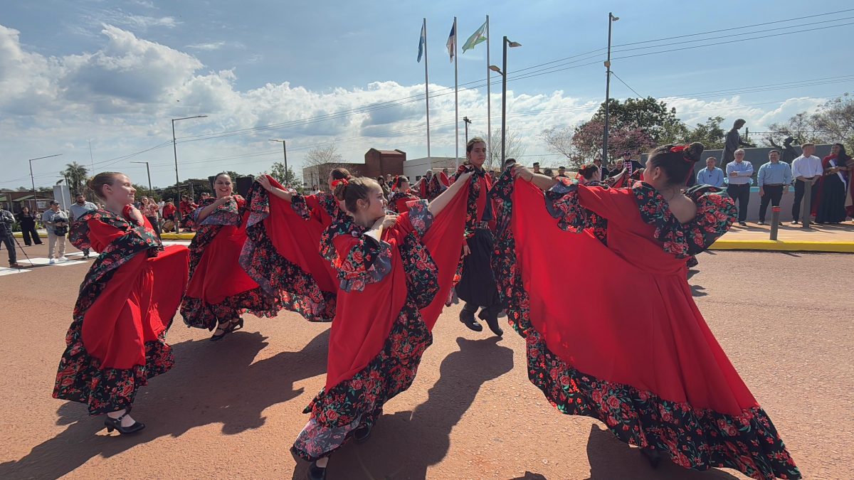 La 39° Fiesta Provincial del Docente comenzó en Campo Grande con un emotivo homenaje a los educadores 9 18 - fiesta docente campo grande 9 - 17