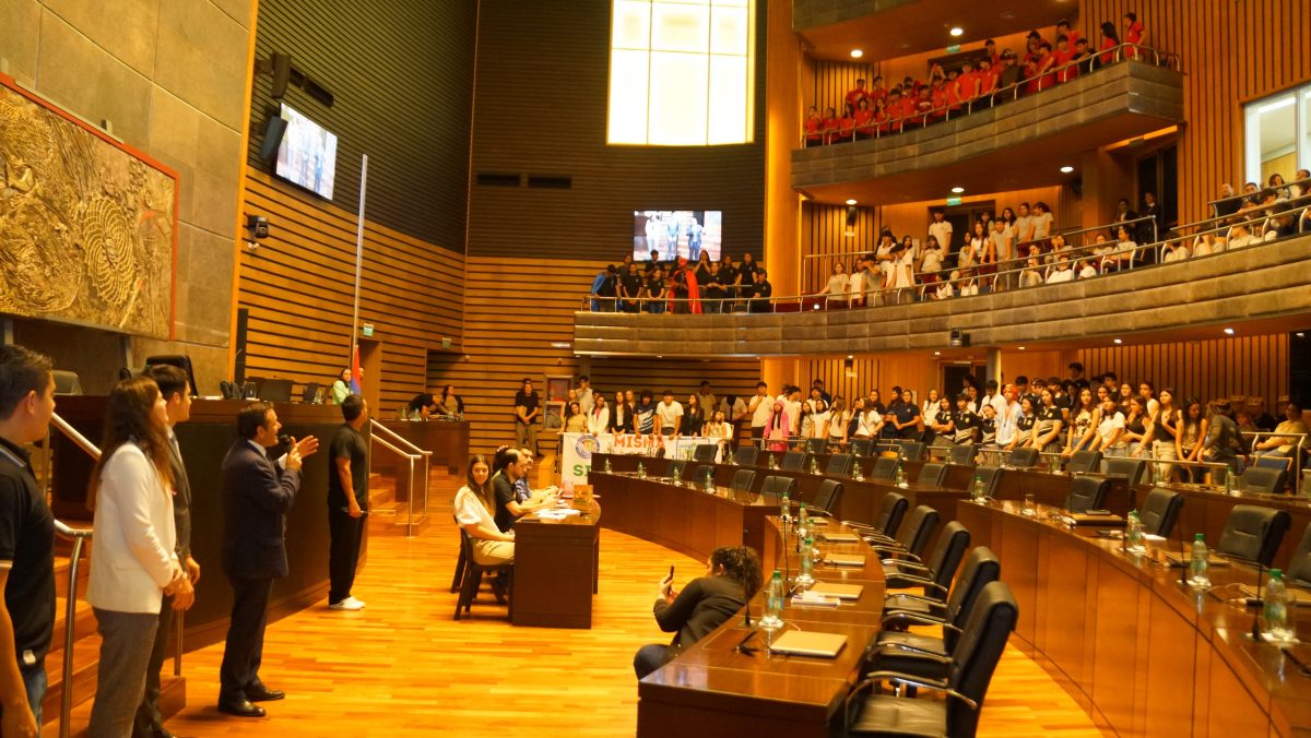 parlamento estudiantil 12 - 21