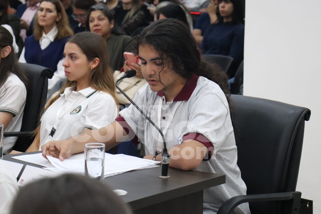 parlamento estudiantil 23 - 21