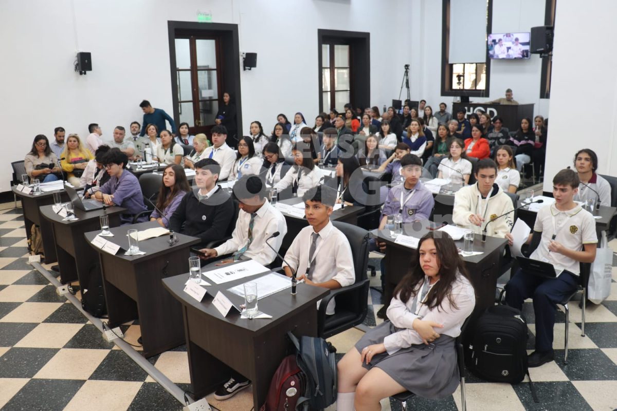parlamento estudiantil 24 - 23