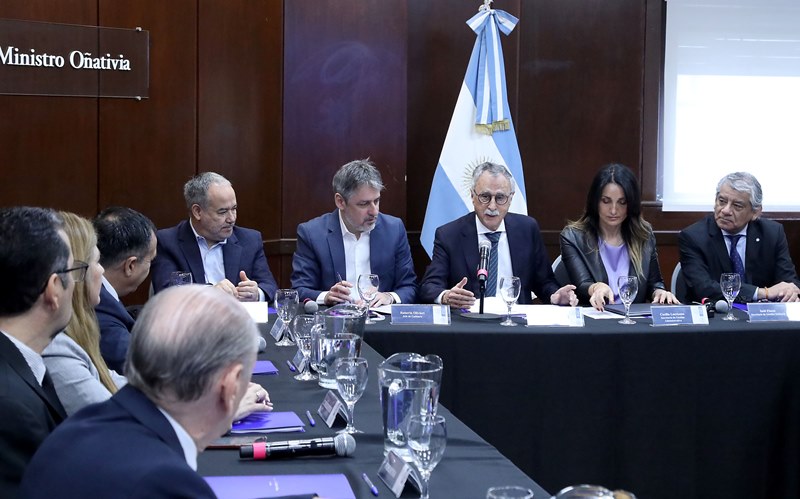 Argentina adelanta la segunda dosis de la vacuna contra el sarampión 1 2 - sarampion cofesa - 1