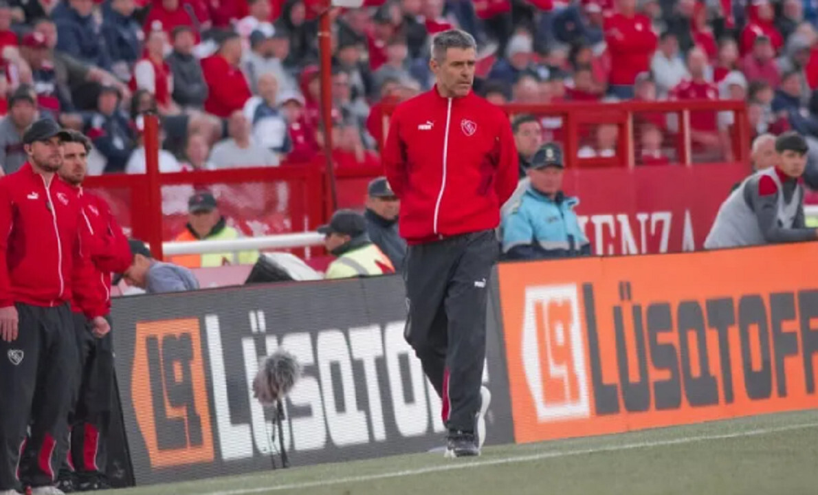 Vaccari renunció como técnico de Independiente