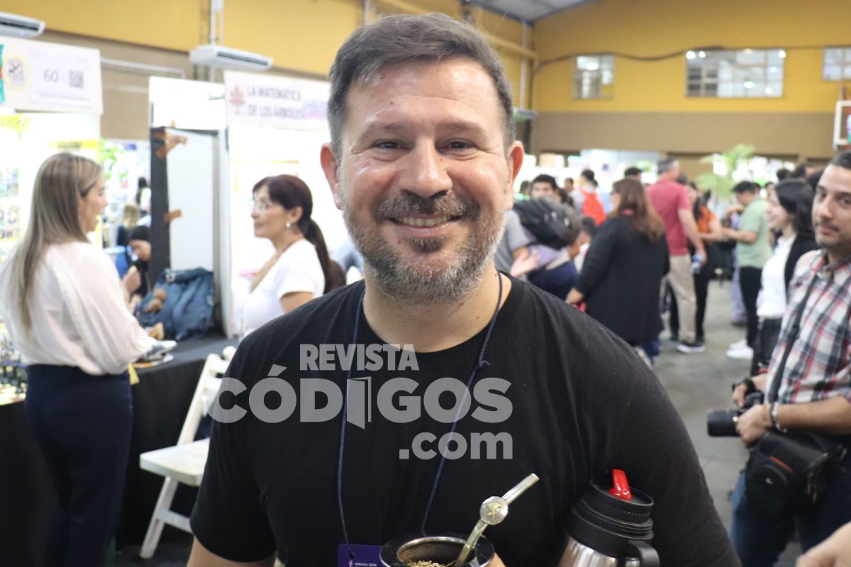 Finalizo la fase de Matematica de la Feria Nacional de Educacion en Misiones y continua con Arte 12 - 1