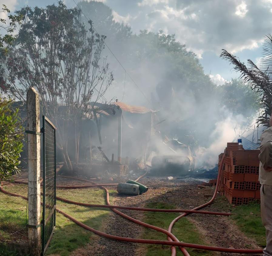 Un hombre de 51 años falleció tras el incendio de su vivienda en Yrigoyen