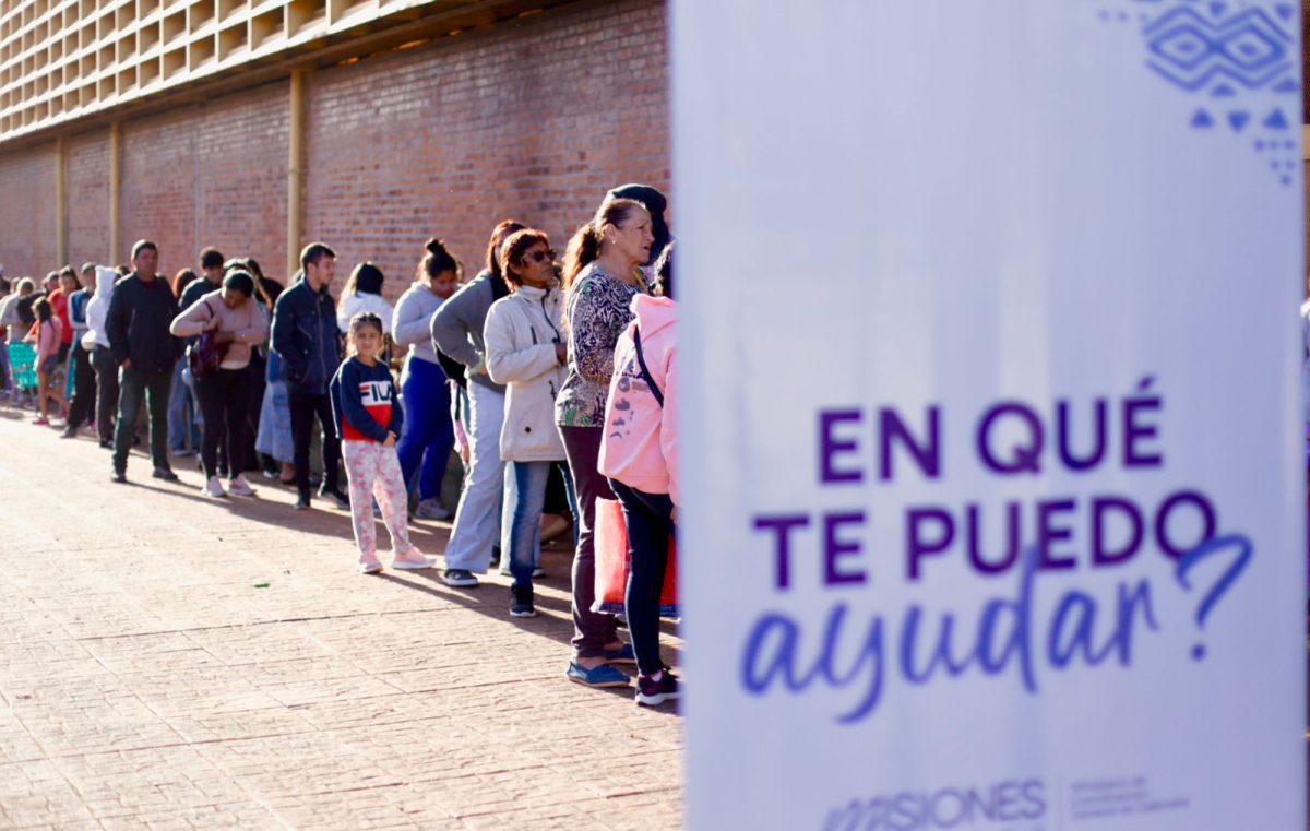 "En qué te puedo ayudar", el programa que llevó servicios a cientos de vecinos de Garupá 4 8 - IMG 20251013 WA0060 - 7