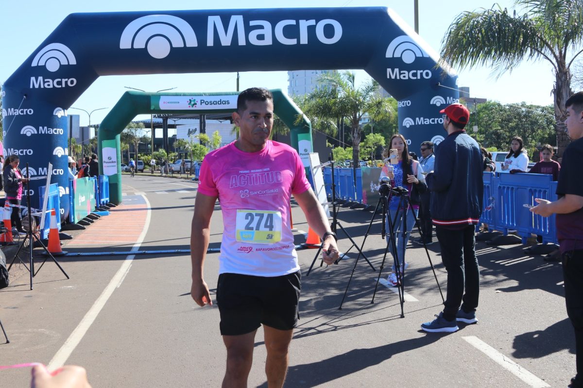 Posadas vivió con éxito otra edición de la Maratón Rosa 3 6 - IMG 20251019 WA0069 - 5