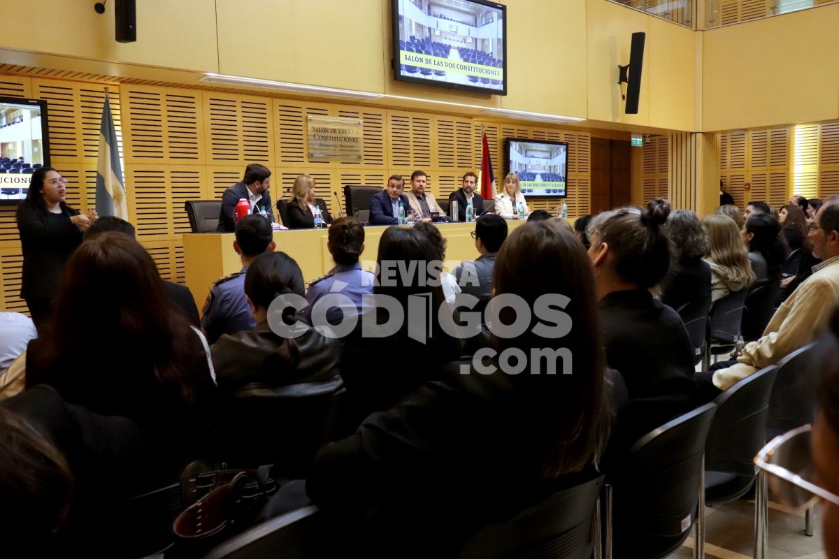 La UNaM reforzo vinculos con la Legislatura Misiones tras la firma de nuevos convenios 7 - 9