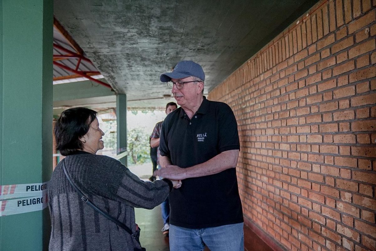 "Las cosas se corrigen votando", sostuvo Passalacqua tras sufragar en Oberá 3 6 - Las cosas se corrigen votando sostuvo Passalacqua tras sufragar en Obera 3 - 5