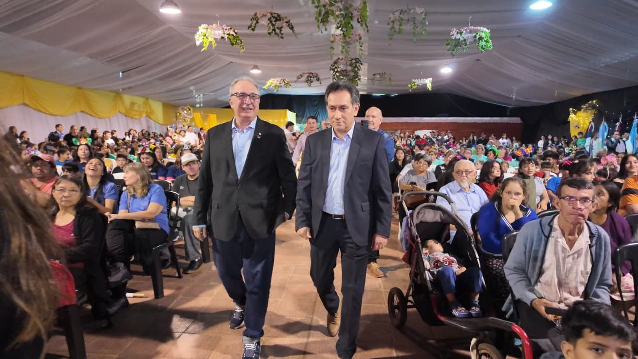Montecarlo celebra una nueva edición de la Fiesta Nacional de la Orquídea y Provincial de la Flor 9 18 - MONTECARLO 4 - 17