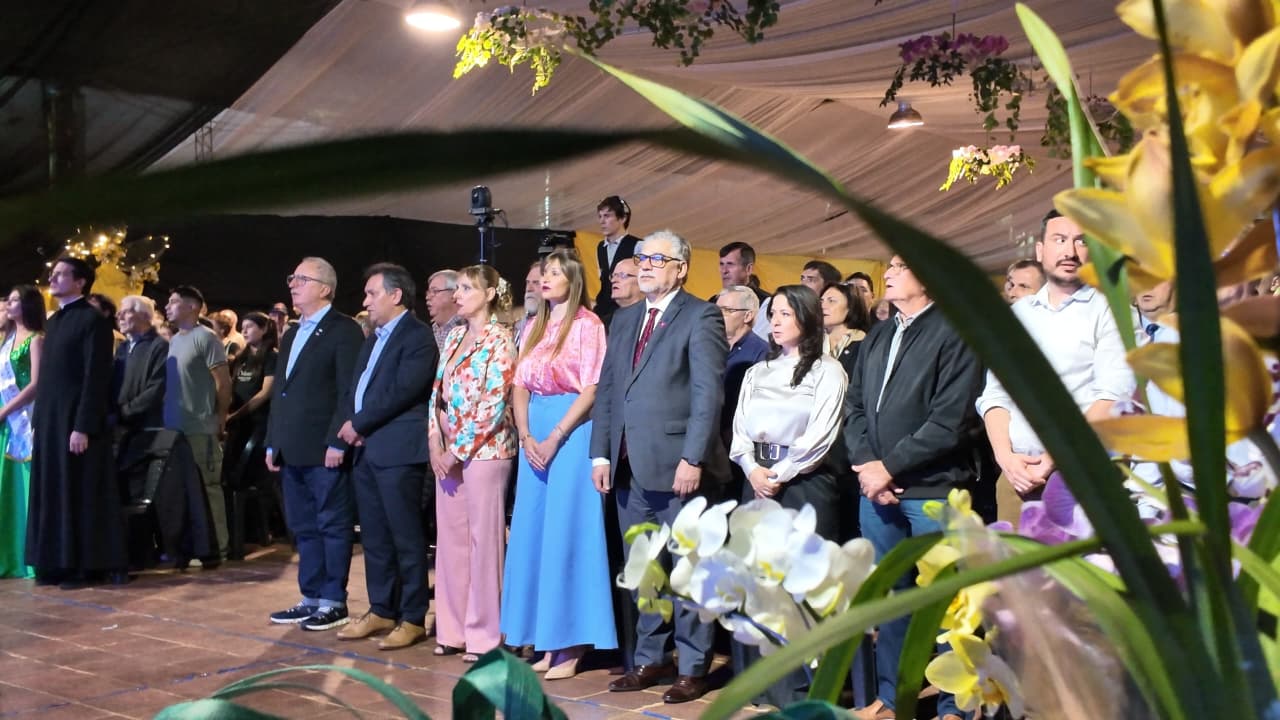 Montecarlo celebra una nueva edición de la Fiesta Nacional de la Orquídea y Provincial de la Flor 11 22 - MONTECARLO 6 - 21