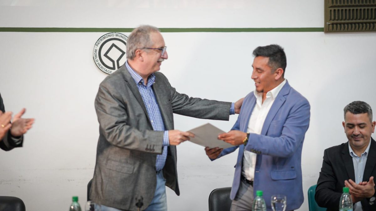 Misiones fortalece lazos con Perú tras la firma de hermanamiento entre Iguazú y Machu Picchu 7 14 - Misiones fortalece lazos con Peru tras la firma de hermanamiento entre Iguazu y Machu Pichu passalacqua 1 - 13