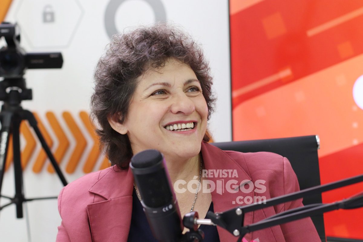 Ninfa Alvarenga y Dalila Blach pasaron por el streaming de Codigos 14 - 27