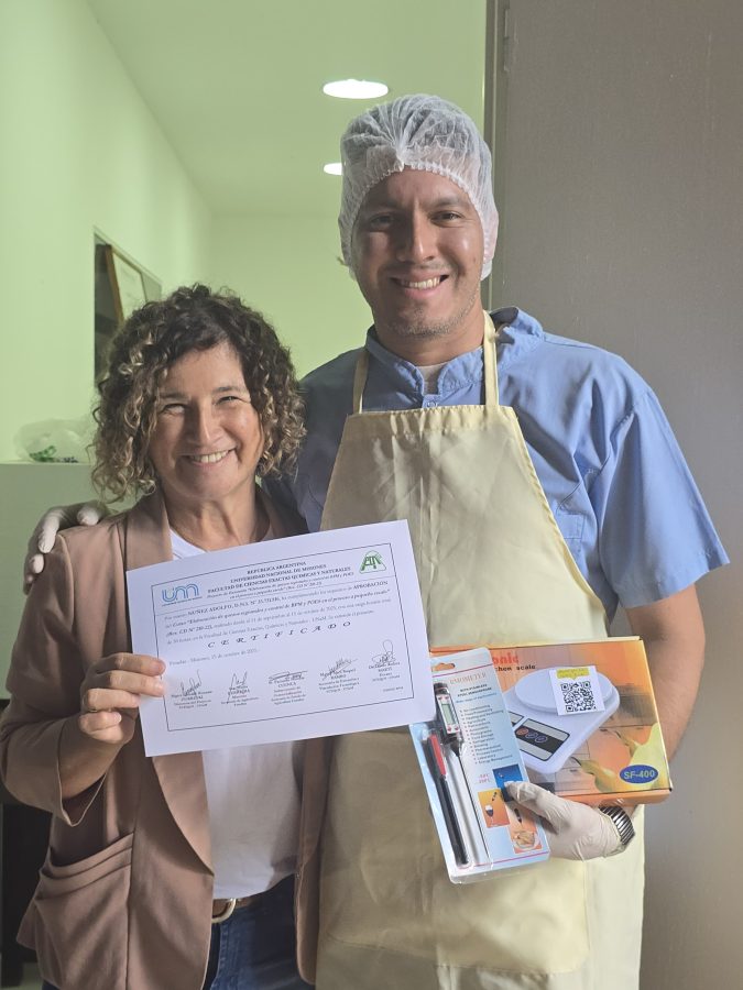 Productores misioneros se capacitaron en elaboración de quesos artesanales 2 4 - Productores misioneros se capacitaron en elaboracion de quesos artesanales 1 - 3