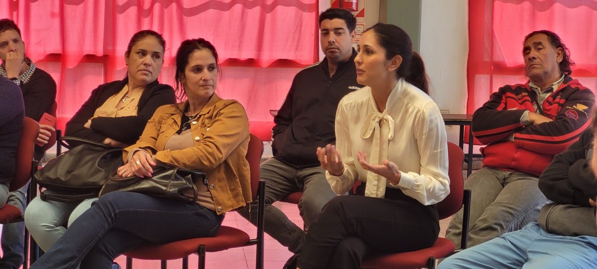 Realizaron un taller sobre el grooming y violencia digital en el Hogar de Dia de Posadas 2 - 1