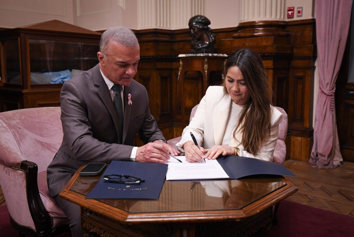 Senadores Renovadores impulsan licencia anual para chequeos oncológicos