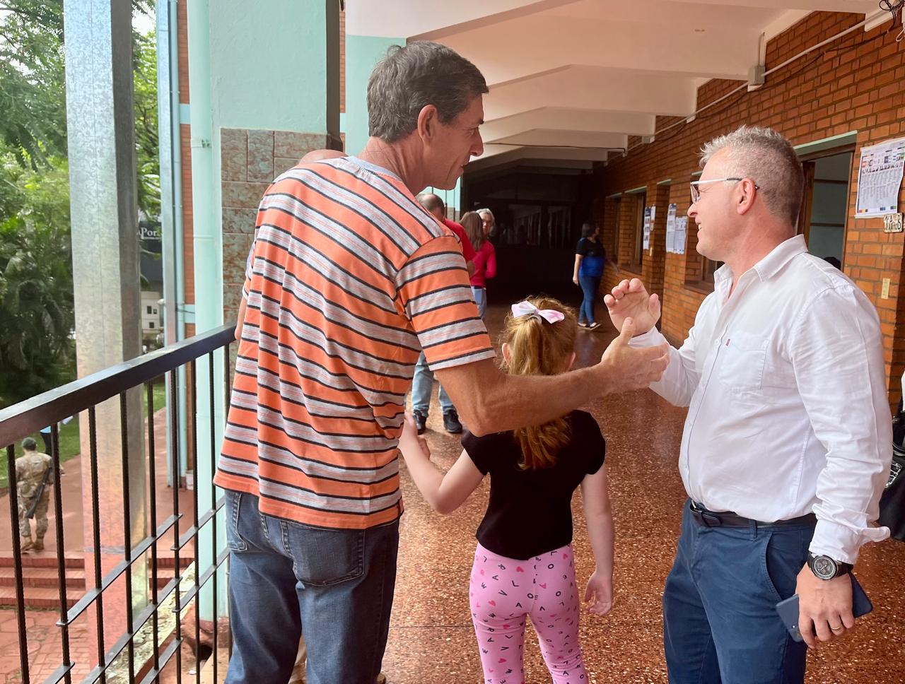 Votó Carlos Koth en Puerto Rico: “Es una fiesta de la democracia” 1 2 - Voto Carlos Koth en Puerto Rico Es una fiesta de la democracia 5 - 1