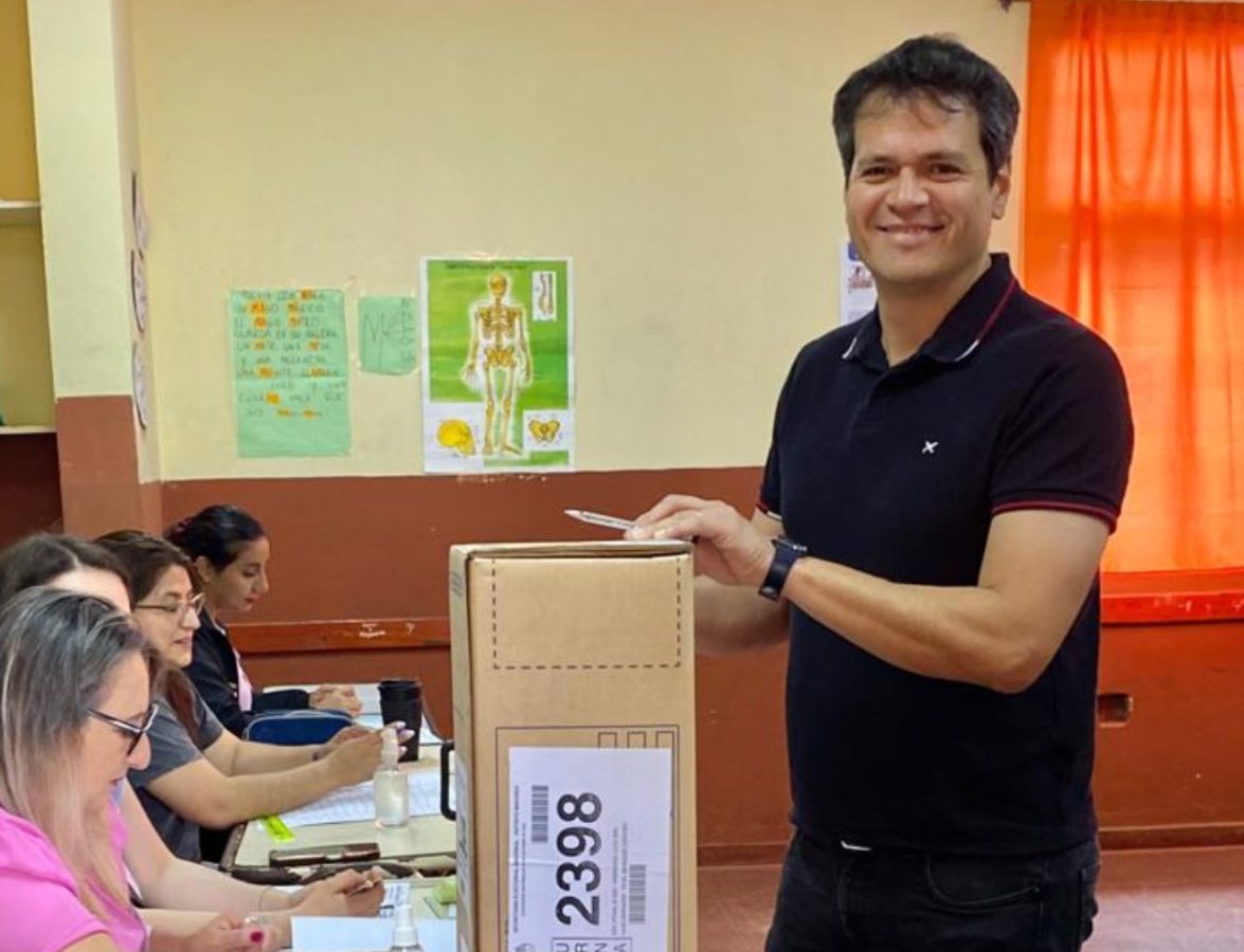 Votó Gustavo González y destacó la transparencia del sistema de Boleta Única
