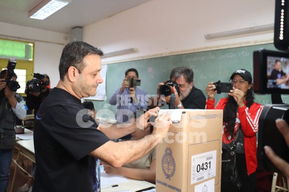Herrera Ahuad tras votar: “La decisión no hay que dejarla en manos de nadie” 1 2 - WhatsApp Image 2025 10 26 at 09.35.39 - 1