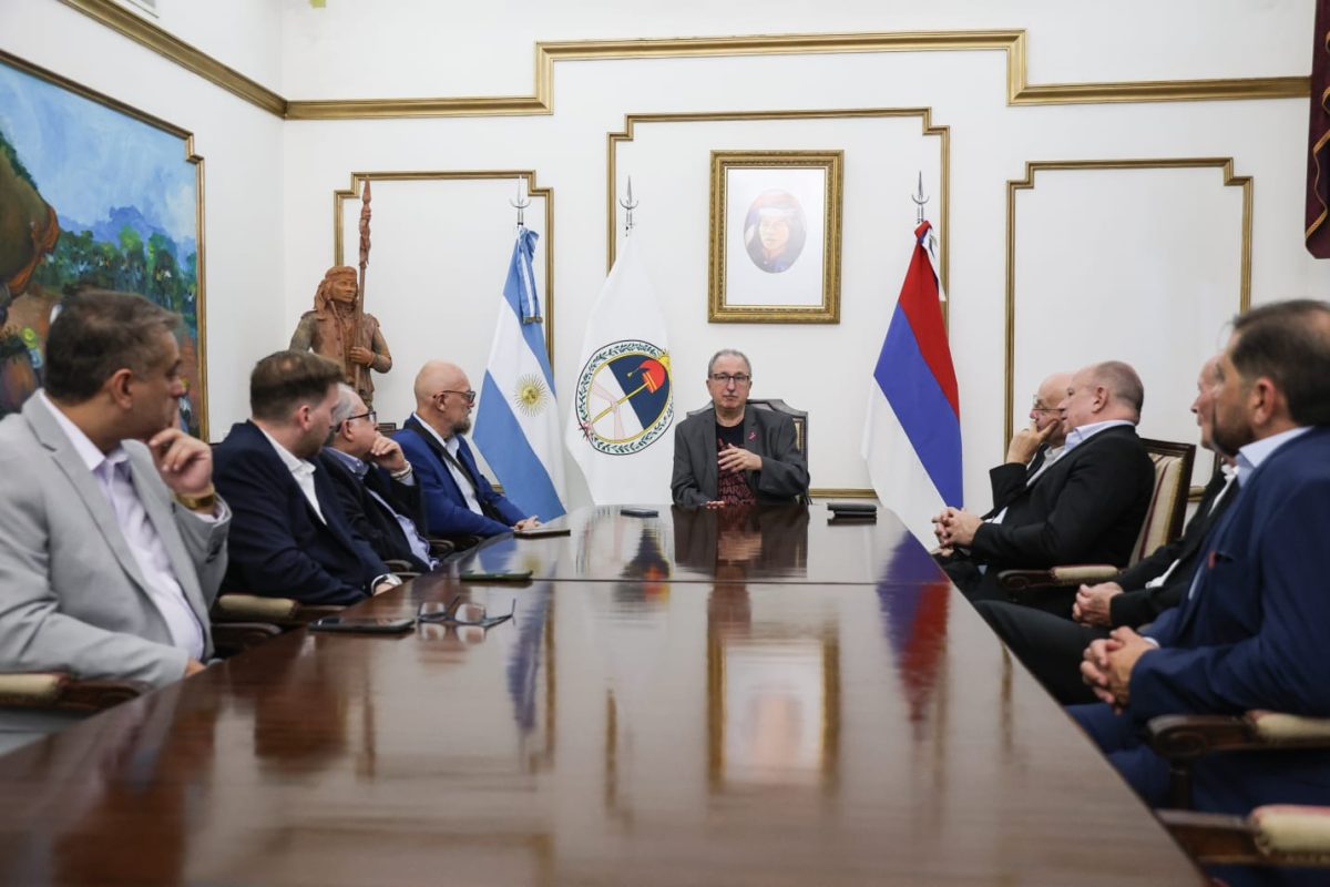 Passalacqua recibió a autoridades masónicas de América y Europa en Posadas 5 10 - WhatsApp Image 2025 10 30 at 12.24.01 - 9