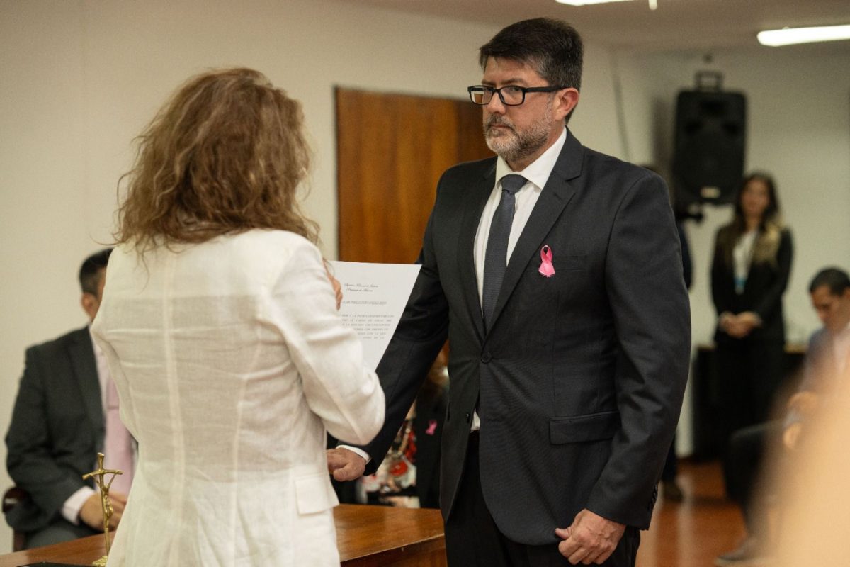 Poder Judicial misionero: nuevas designaciones en Posadas, Oberá, Santa Ana y Jardín América 4 8 - WhatsApp Image 2025 10 31 at 12.43.31 - 7