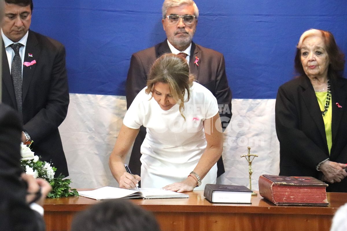 Valeria Fiore Cáceres asumió como ministra del Superior Tribunal de Justicia de Misiones 3 6 - fiore 3 - 5