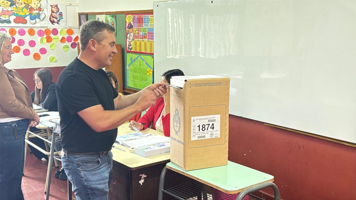 Sartori votó y destacó: "Es importante elegir representantes misioneros para el Congreso" 7 14 - kako 7 - 13