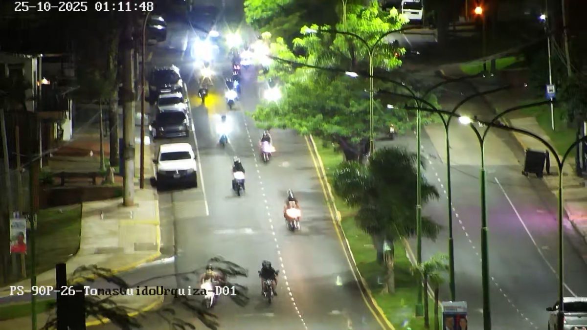 Maniobras peligrosas y sin casco: el 911 detectó y retuvo diez motos en Posadas 2 4 - motos 3 1 - 3