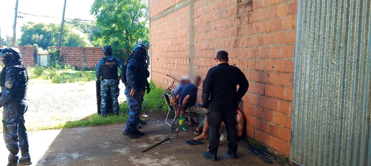 Red de grooming cayó en Posadas y Garupá: una menor fue rescatada y hay cinco detenidos 2 4 - red de groming 2 - 3