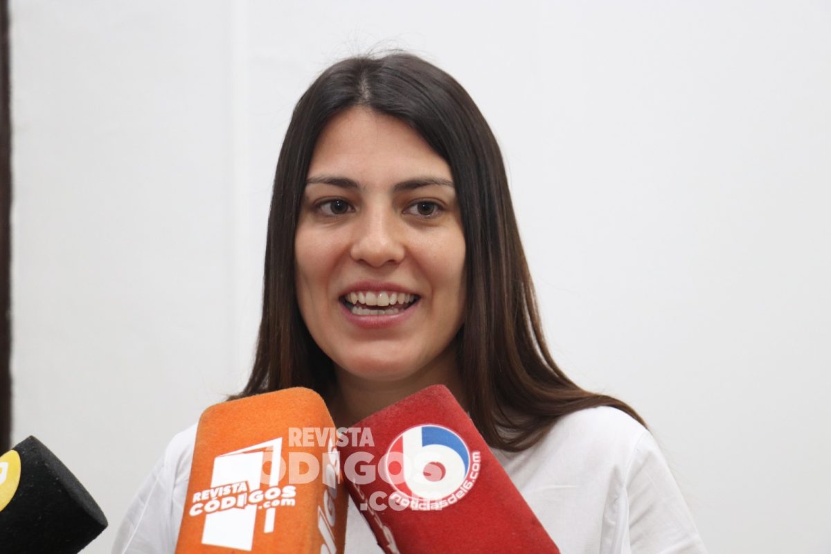 samira almiron - 13