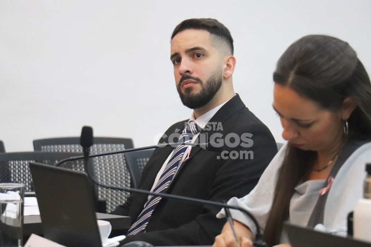 Juan Matías Paonessa asumió como nuevo Defensor del Pueblo de Posadas 2 4 - sesion concejo 1 - 3