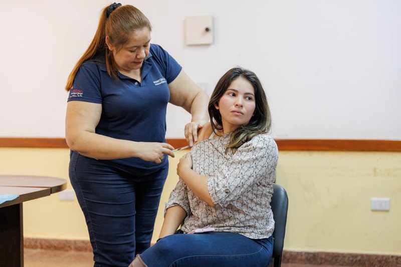 Inició la campaña de vacunación contra el dengue en Misiones 1 2 - vacunacion dengue zona capital 6 - 1