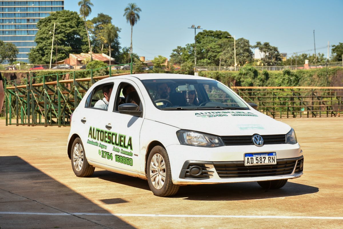 Avanza en Posadas un proyecto para homologar escuelas de manejo y reducir los siniestros viales 1 2 - Avanza en Posadas un proyecto para homologar escuelas de manejo y reducir los accidentes de transito 6 - 1