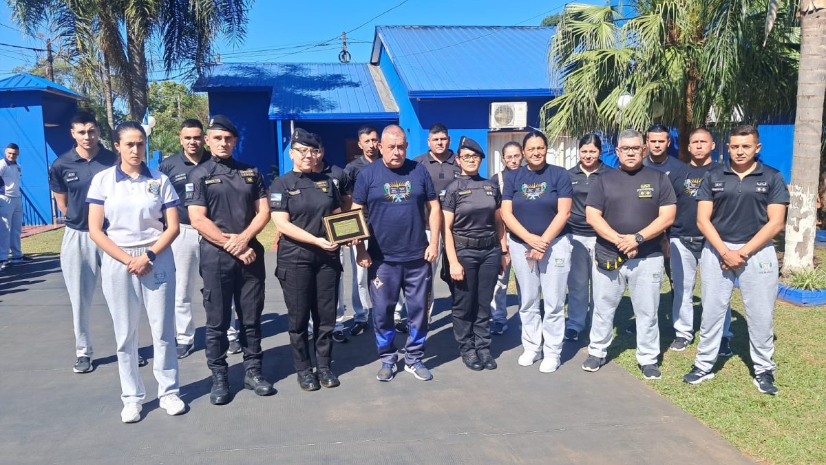 Cadetes tucumanos conocieron el modelo formativo de la Policia de Misiones 1 - 1