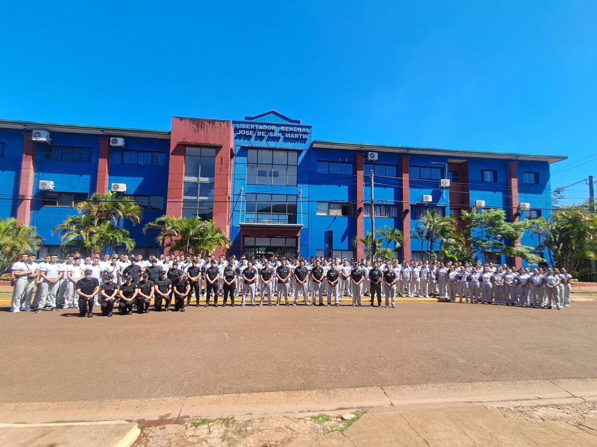 Cadetes tucumanos conocieron el modelo formativo de la Policia de Misiones 7 - 5