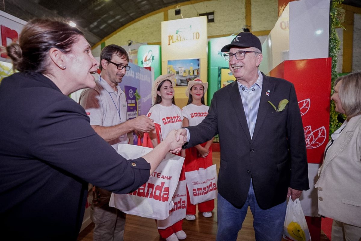 Con mas de 200 stands y espectaculos se inauguro la 47a Fiesta Nacional de la Yerba Mate 9 - 9