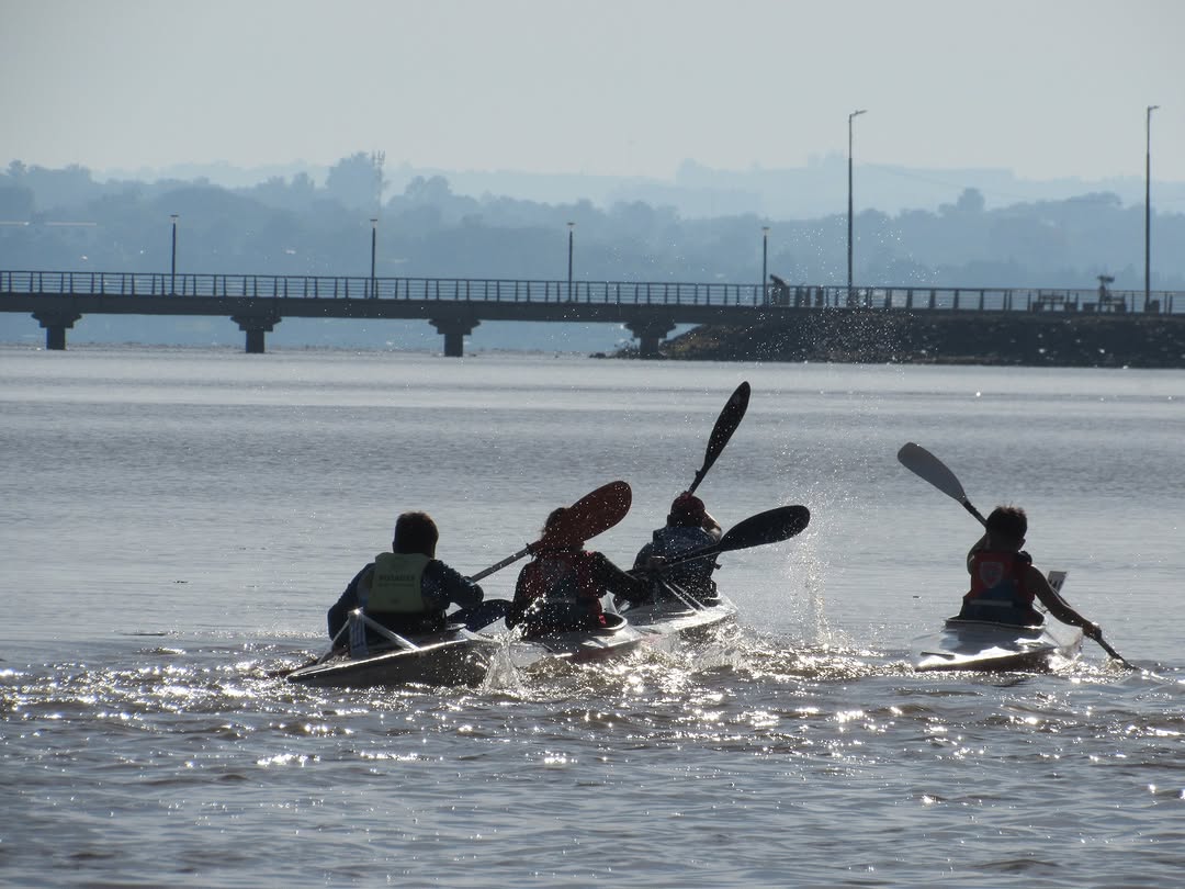 Crece la demanda para actividades náuticas en Posadas ante la llegada del verano